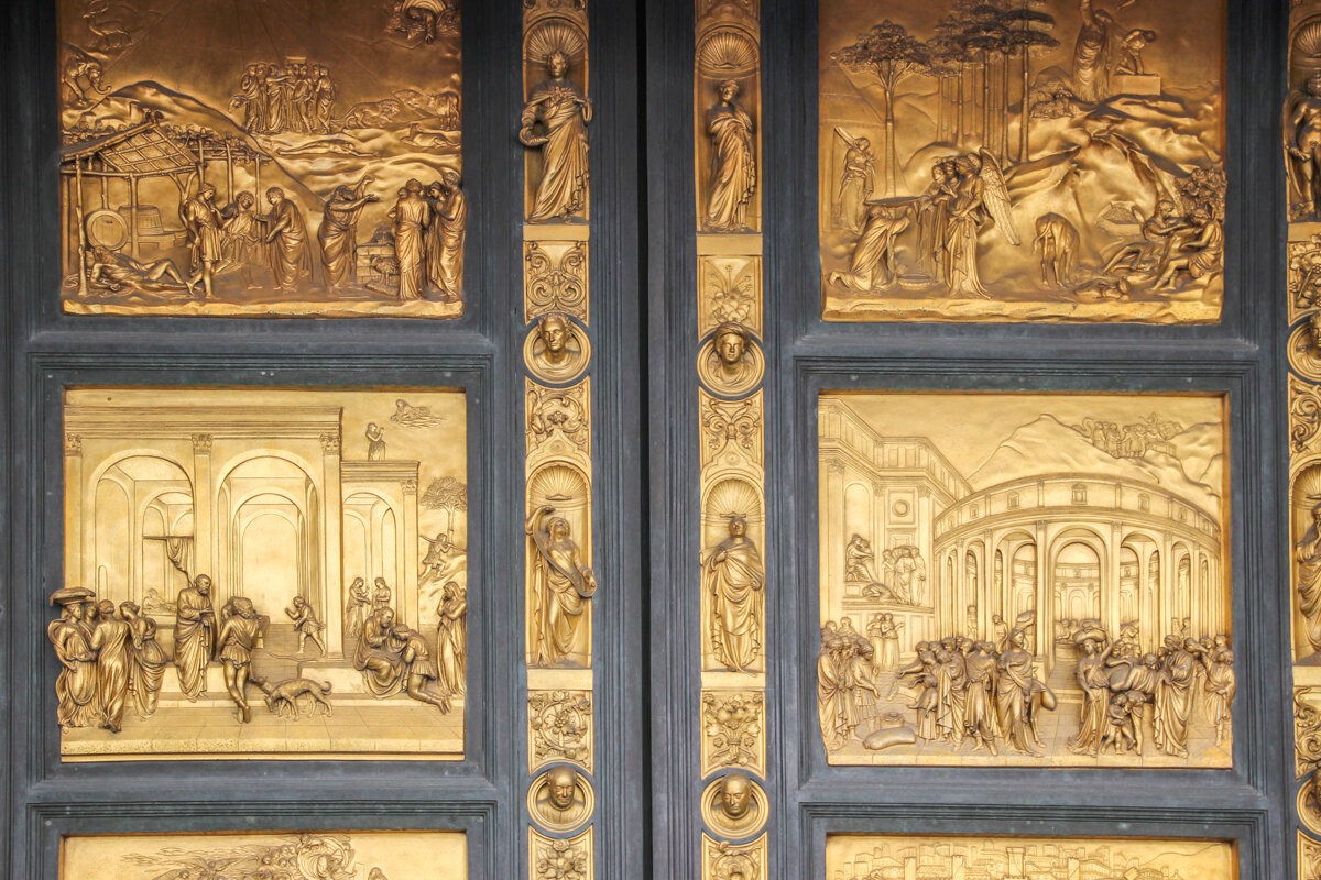 Gravure sur le baptistère de Florence