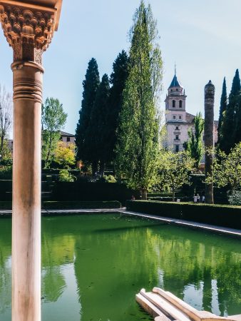 Bassin dans l'Alhambra
