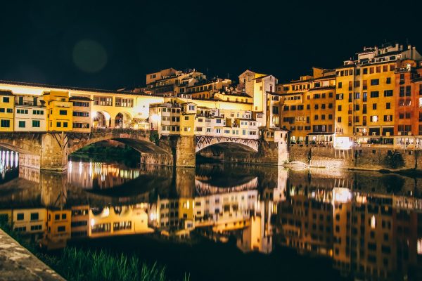 Ponte Vecchio de Florence de nuit