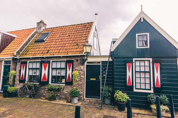 Maisons typiques dans Volendam