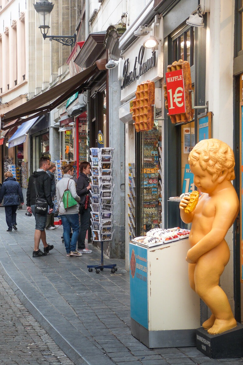 Faux Manneken Pis à Bruxelles