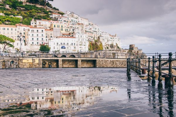 Près du port d'Amalfi
