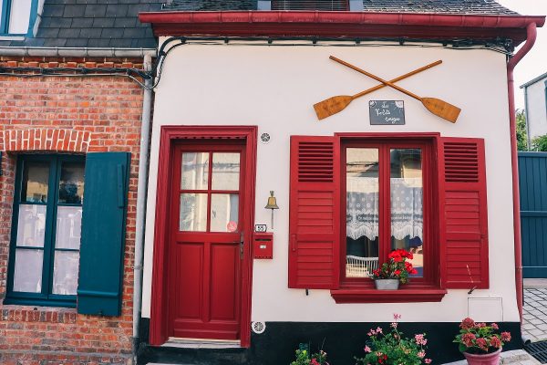 Façade de maison dans le quartier du Courtgain à Saint Valery sur Somme