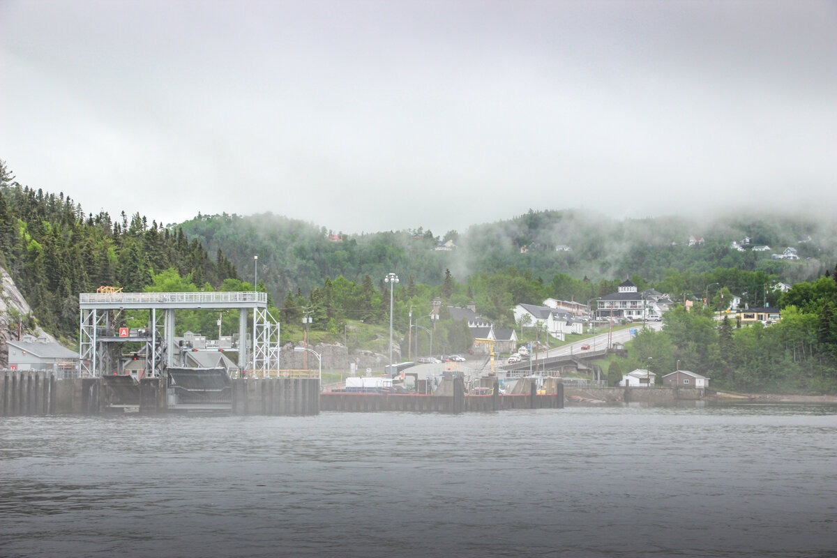 Arrivée à Tadoussac par le fjord